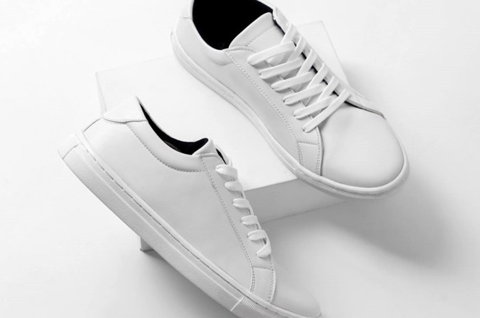 Koleksi Serba Hitam Putih ARF Footwear yang Minimalis