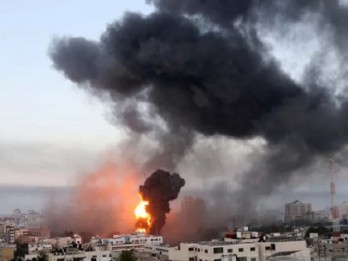 Balas Serangan Balon Api, Israel Kembali Gempur Hamas di Gaza