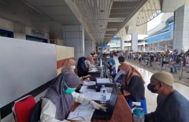 Bandara Makassar Mulai Berlakukan Area Wajib Vaksin Covid-19