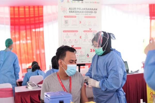Bank DKI menggelar program vaksinasi Covid-19 gratis untuk warga DKI Jakarta/Dok. Bank DKI 