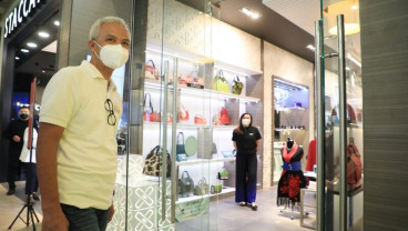Mal Dibuka, Banyak Warga Belum Vaksin karena Stok Tidak Ada