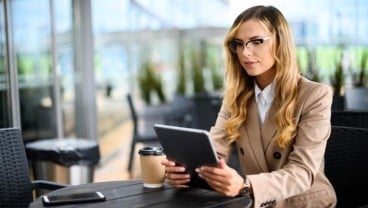 Wanita yang Kuat Secara Emosional, Selalu Mendapatkan Hubungan yang Dia Inginkan