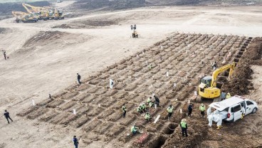 PPKM Level 4, Pemakaman Korban Covid-19 di Jakarta Turun dari 400 Sehari Jadi 50 Orang