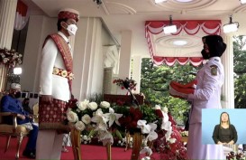 Pakai Busana Adat Lampung, Jokowi Pimpin Upacara Peringatan Detik-Detik Proklamasi 17 Agustus di Istana Merdeka