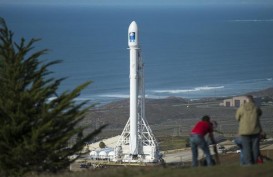 NASA ke Bulan Pakai SpaceX Milik Elon Musk, Digugat Blue Origin Jeff Bezos