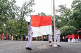 HUT RI Ke-76, WNI di Washington DC Ikuti Upacara Detik-Detik…
