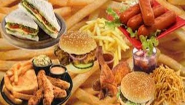 5 Penyakit yang Mengintai Jika Kebanyakan Makan Fast Food