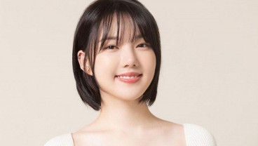 Yerin Eks GFRIEND Debut Akting, Bintangi Web Drama “The Witch’s Shop Reopens”