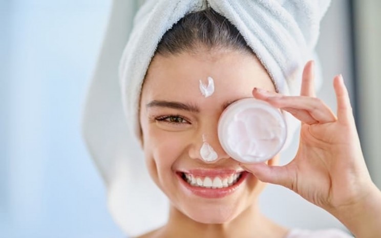 Kosmetik dan Skin Care Berbahan Alami Lebih Aman Digunakan Jangka Panjang