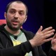 SANG TAIPAN: Profil Jan Koum, Pendiri WhatsApp yang Pernah Ditolak Facebook