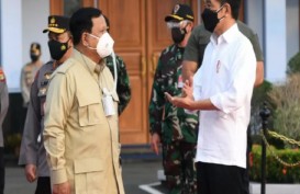 Jokowi Didampingi Prabowo Tinjau Vaksinasi Covid-19 Massal di Samarinda