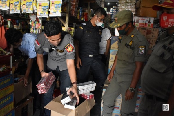 Bea Cukai Berhasil Amankan Ratusan Ribu Batang Rokok Ilegal di Jateng dan Riau