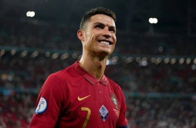 Ronaldo Pulang ke Manchester United! Ini Unggahan Lucu Pemain dan Mantan Pemain Setan Merah