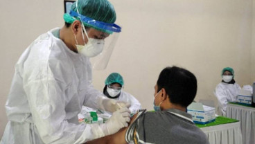Epidemiolog: Pandemi Covid-19 Masih Jauh Masuk ke Fase Endemi