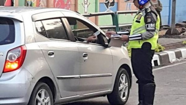 PPKM Diperpanjang, Pelanggar Ganjil-Genap di Jakarta Mulai Ditindak
