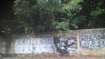 Mural Mirip Jokowi ‘Okelah 3 Periode’ Raib dan Pembuatnya Dicari