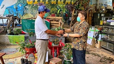 Lestarikan Bumi Di Tengah Pandemi, Apical Group Sinergi Dengan Masyarakat Ciliwung