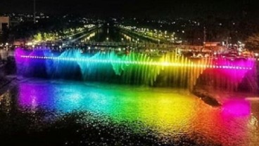 Bridge Fountain di Jembatan Kanal Banjir Barat Semarang Kembali Dihidupkan