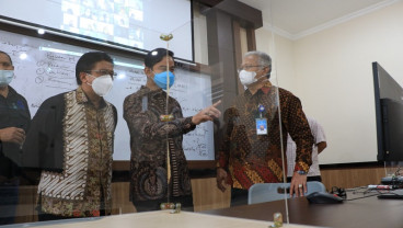 UNS Gelar PTM, Gibran Ingin Roda Perekonomian Masyarakat Segera Pulih