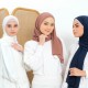 Mudah Dikreasikan, Hijab Pasmina Jadi Tren Fashion Muslim Modern