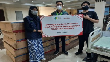 Prudential Donasikan 7.800 Peralatan Medis ke RS Darurat COVID