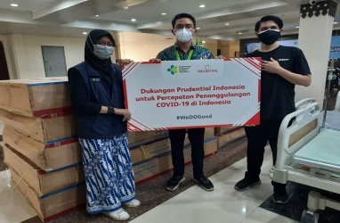 Prudential Donasikan 7.800 Peralatan Medis ke RS Darurat COVID