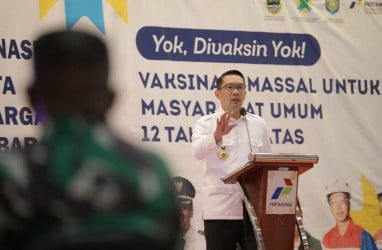 Ridwan Kamil Minta Bupati Indramayu Vaksin 20.000 Warga per Hari
