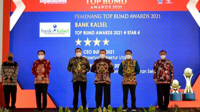 Reputasi Bank Kalsel Harumkan Daerah, Raih Anugerah Pembina, TOP BUMD & CEO Terbaik Nasional 