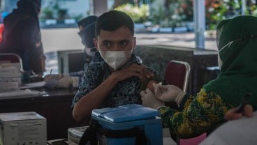 Surabaya Kirim Nakes ke Sidoarjo untuk Percepatan Vaksinasi