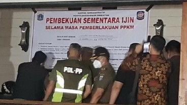 Langgar PPKM Level 3, Polisi Tutup Paksa Shamrock Kitchen & Bar