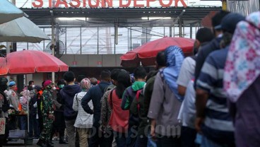 Imbas Pohon Tumbang di Stasiun Depok, Perjalanan KRL Terganggu