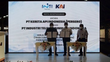 Jalin Kerja Sama Strategis, PT Inti Garap Sistem Kontrol Pengawasan Kereta KAI