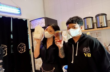 Youtuber Reza Arap dan Wendy Buka Bisnis Teh Kekinian 'Yuba Tea' 