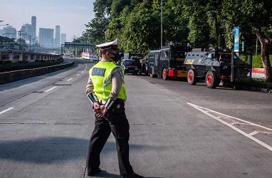 Purnawirawan Polri Jadi Manusia Silver, Berapa Gaji Pensiunan Polisi?