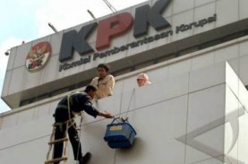 Soal Bendera Mirip HTI, Eks Pegawai KPK Heran Satpam…