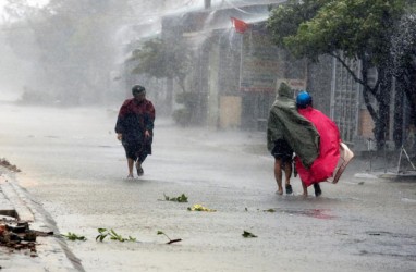 Waspada, Hujan Lebat Disertai Petir Berpotensi Terjadi di Jateng Besok