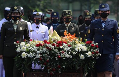 HUT Ke-76 TNI, PDIP Dukung Upaya TNI Jadi Kekuatan Pertahanan yang Disegani