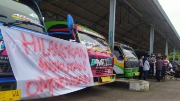 Angkutan Umum di Cianjur Mendesak Aparat Tindak Travel Ilegal