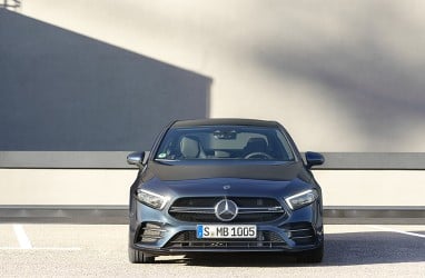 Mercedes-AMG A 35 4Matic Sedan, Harga hingga Spesifikasi