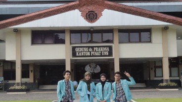 Tim UNS Raih Juara 1 Lomba Debat Berbahasa Indonesia Tingkat Nasional