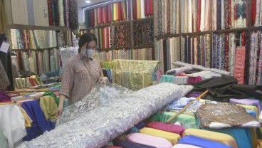 Analis Kasih Warning Masuk Saham Tekstil