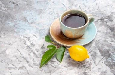 Viral di TikTok, Benarkah Minum Kopi dan Air Lemon Bikin Langsing?