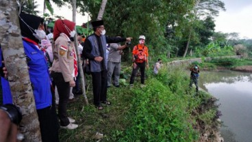 Atalia Sambangi Keluarga 11 Santri di Ciamis Korban Susur Sungai