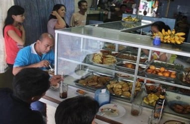 PKL dan Warteg di Magelang-Pekalongan Dapat BLT Rp1,2 Juta 