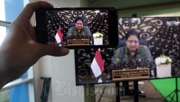 Menko Airlangga Minta Kementerian Optimalkan Penggunaan Produk Dalam Negeri 