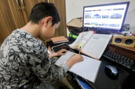 Empat Peran Penting Orang Tua Mendidik Anak Selama…