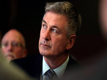 Alec Baldwin Tembakkan Pistol, Sinematografer Tewas dan Sutradara Luka-Luka