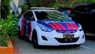 Viral Polisi Pacaran Pakai Mobil Dinas PJR, Begini Nasibnya Sekarang