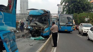 2 Bus TransJakarta Tabrakan di Cawang, 3 Orang Meninggal Termasuk Sopir