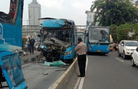 Tabrakan Maut Bus TransJakarta di Cawang, Diduga Sopir Mengantuk